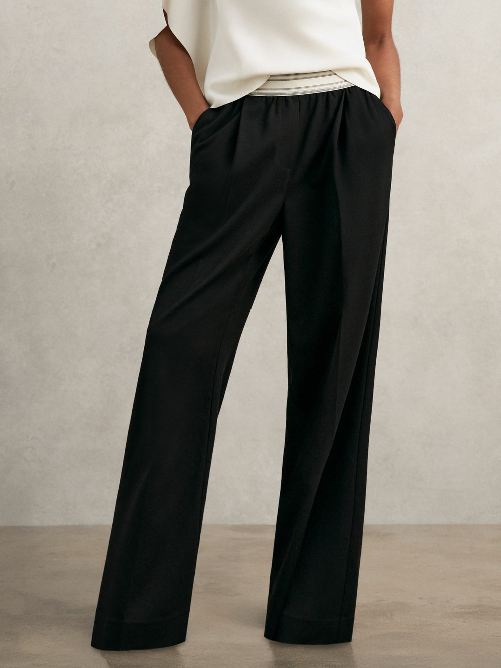 Wide-Leg Contrast-Waistband Trousers Black | Women