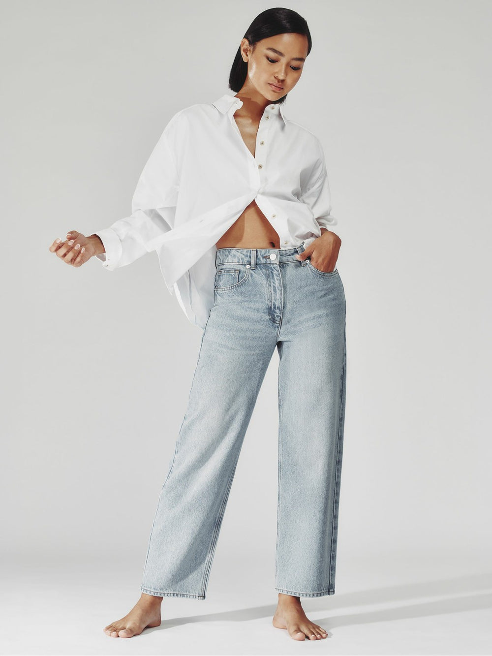 Petite Mid-Rise Straight-Leg Jeans Pale Blue | Women