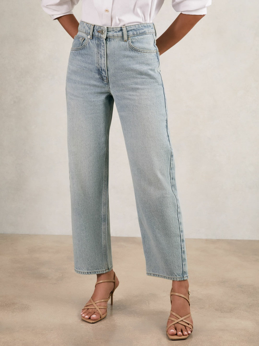 Petite Mid-Rise Straight-Leg Jeans Pale Blue | Women