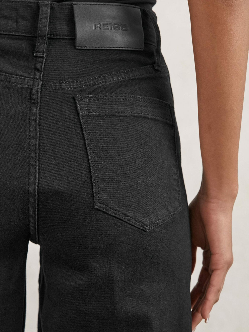 Petite Stretch-Cotton Wide-Leg Jeans Black | Women