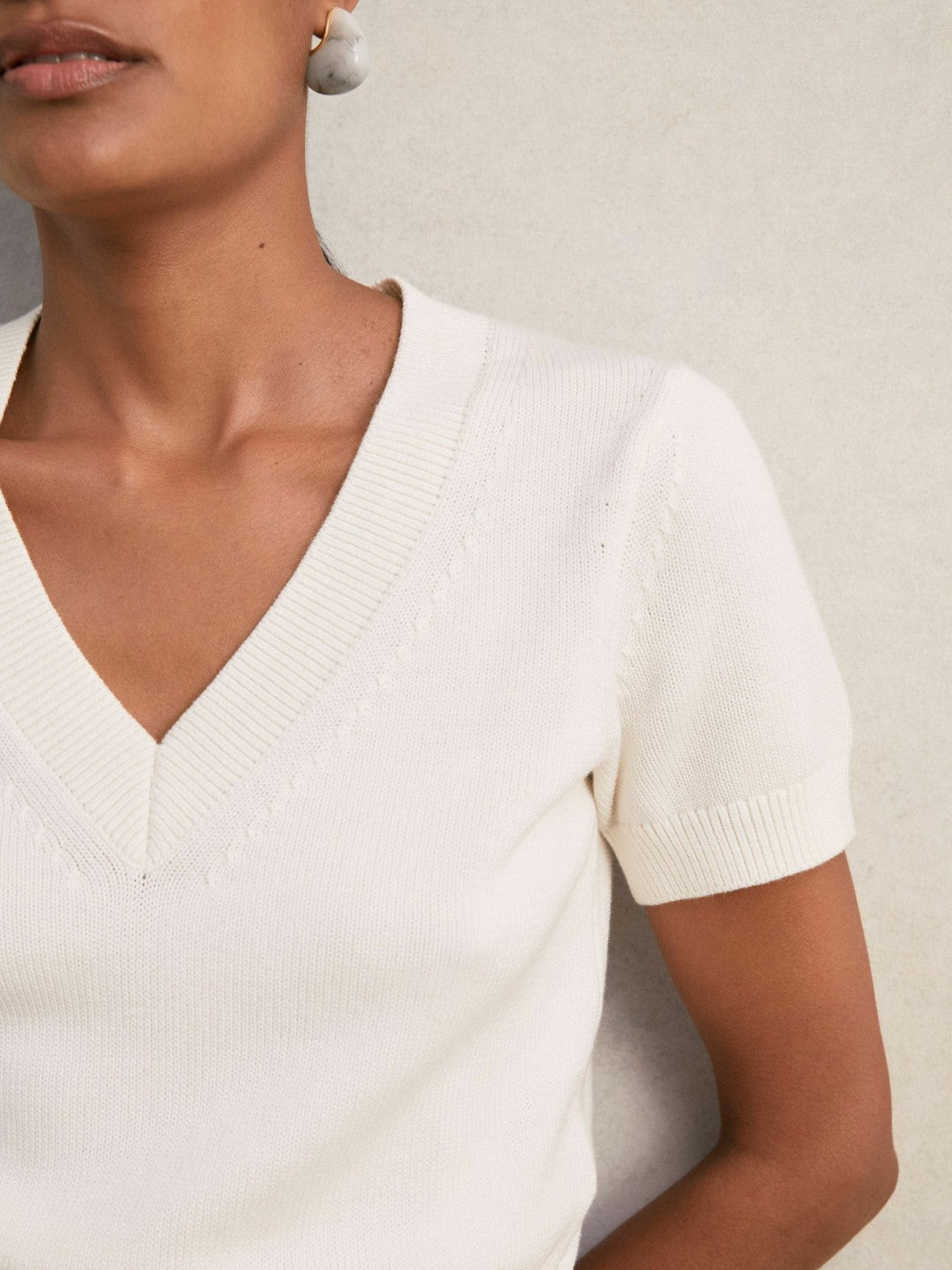 Cotton-Wool Knit V-Neck Top Ivory | Women